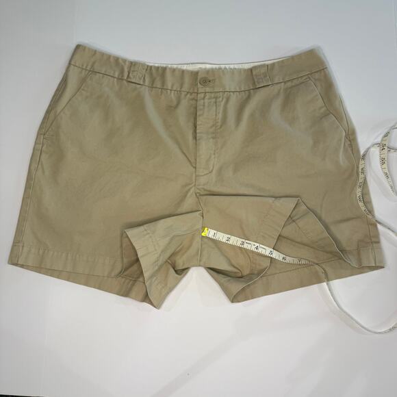 Gap Women's Khaki Shorts | Women's Size 16 Regular | 5in inseam - Picture 6 of 7